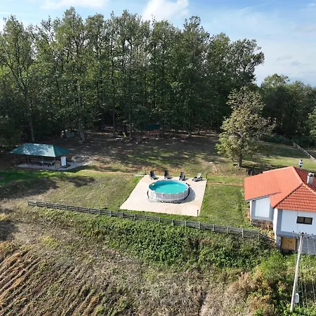 Brusnica Konaci Vikendica