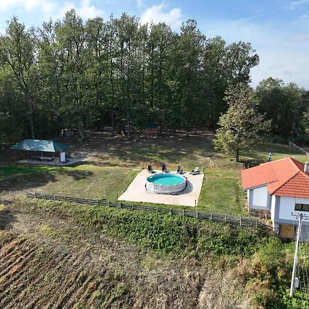 Brusnica Konaci Vikendica