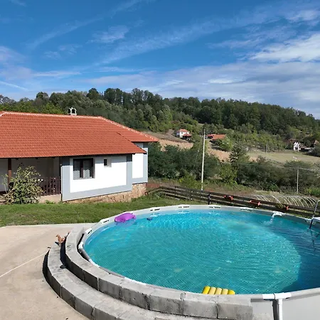 Brusnica Konaci Vikendica