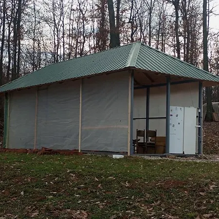 Brusnica Konaci Vikendica Gornji Milanovac