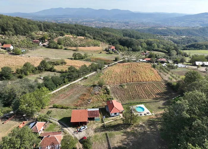 펜션 Brusnica Konaci 고르니 밀라노바츠