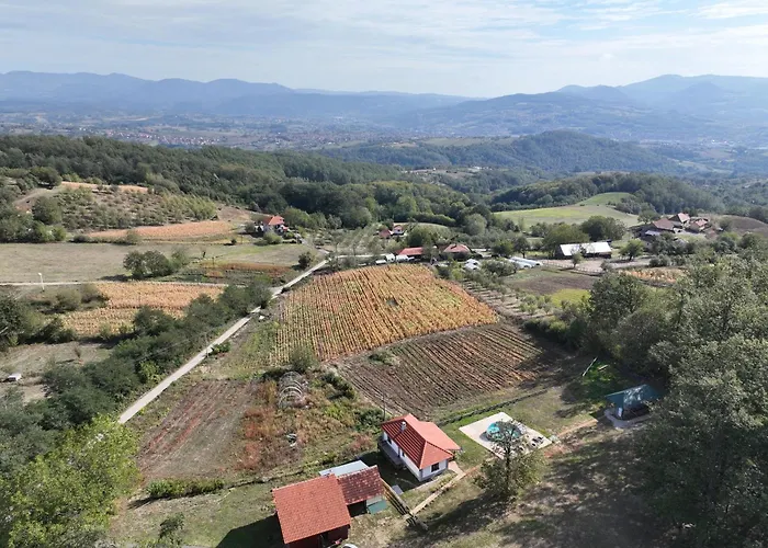 Brusnica Konaci 펜션 *