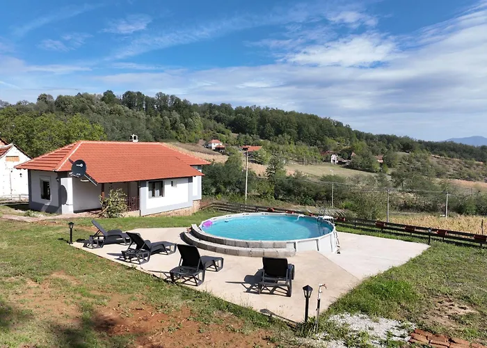 Brusnica Konaci 펜션