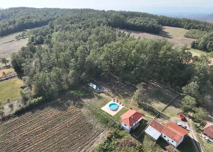 Brusnica Konaci 펜션