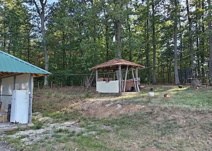 Brusnica Konaci 펜션 고르니 밀라노바츠